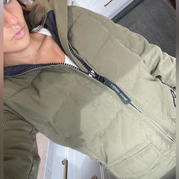 Canada Goose mid-length jacket in army green - Picture 5 of 12
